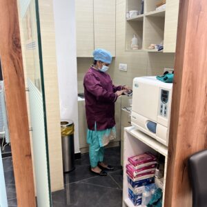 Best Dentist Near Me - Re-Hab Dental - Best Dentist in Ghaziabad IMG 9952
